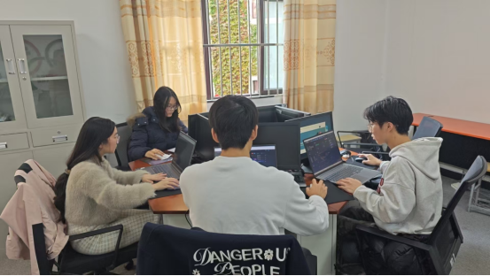 以智育才，赓续华章2025年第四届“金育杯”金融智能投顾大赛全国总决赛圆满落幕(图9)